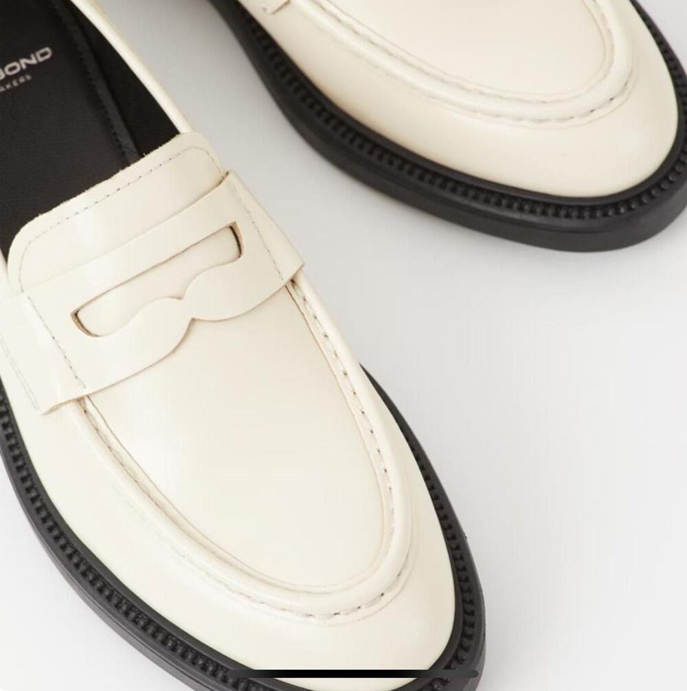 Vagabond Shoemakers Alex Loafers Off White Leather Penny Loafer 5248-001-02